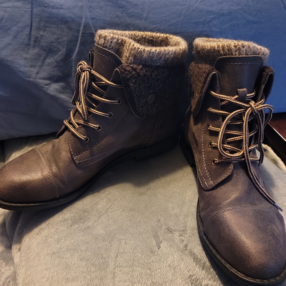 Cliffs By White Mountain Boots